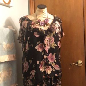 Two piece skirt floral set